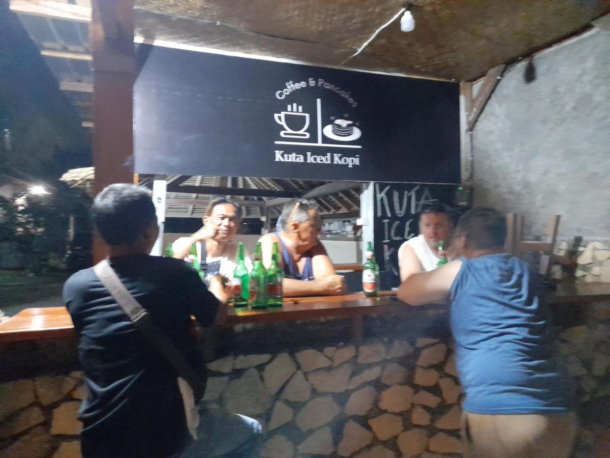 Kutabay Homestay Kuta  Екстер'єр фото